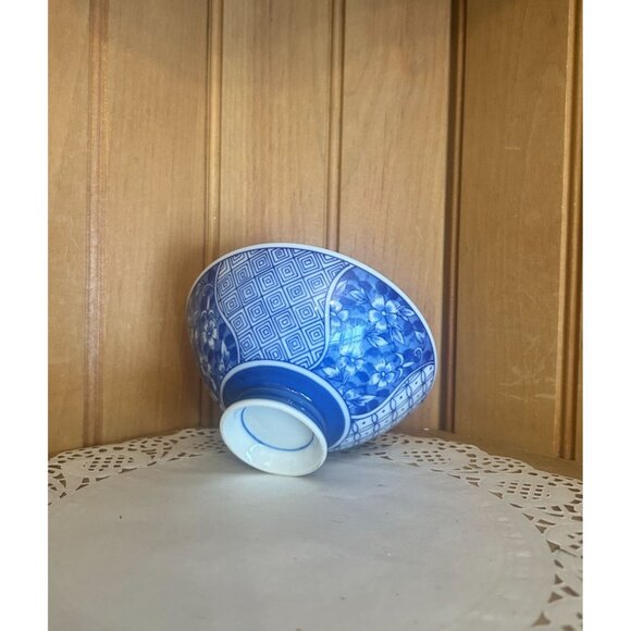 Vintage Japanese Porcelain Arita Ware Blue White Floral Bowl Spoon Set Asian - Picture 4 of 6
